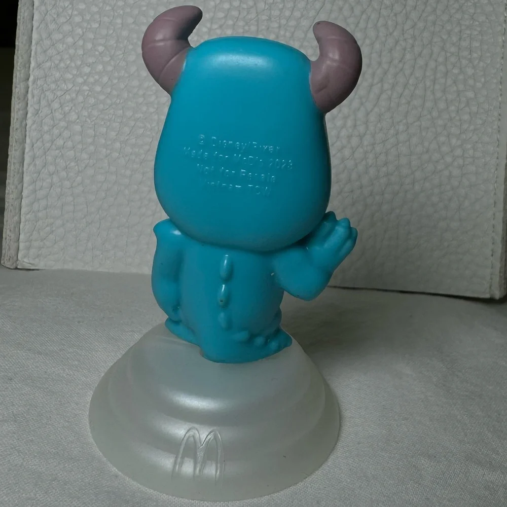 Disney Collectible 100th Anniversary Celebration Sully (Monsters Inc.) - Picture 2 of 4